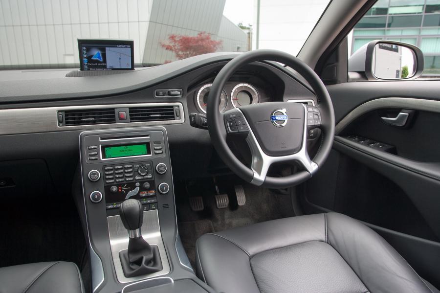  Volvo S80 2009 года  (фото 33 из 76)